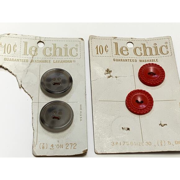 Buttons Vintage Lot 10 La Mode le chic Landsing Exquisit Le Button on Cards - Picture 12 of 16